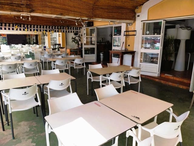 Restaurant/Bar for sale in Fuengirola - € 39,950 (Ref: 9487184)