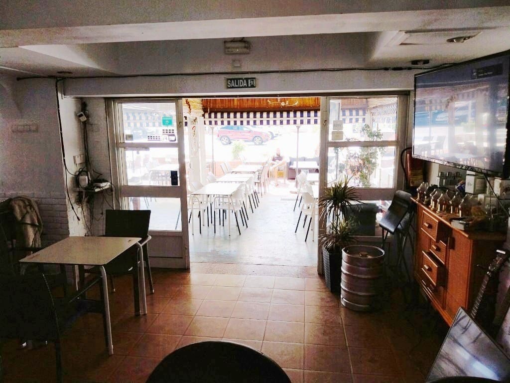 Restaurant/Bar for sale in Fuengirola - € 39,950 (Ref: 9487184)
