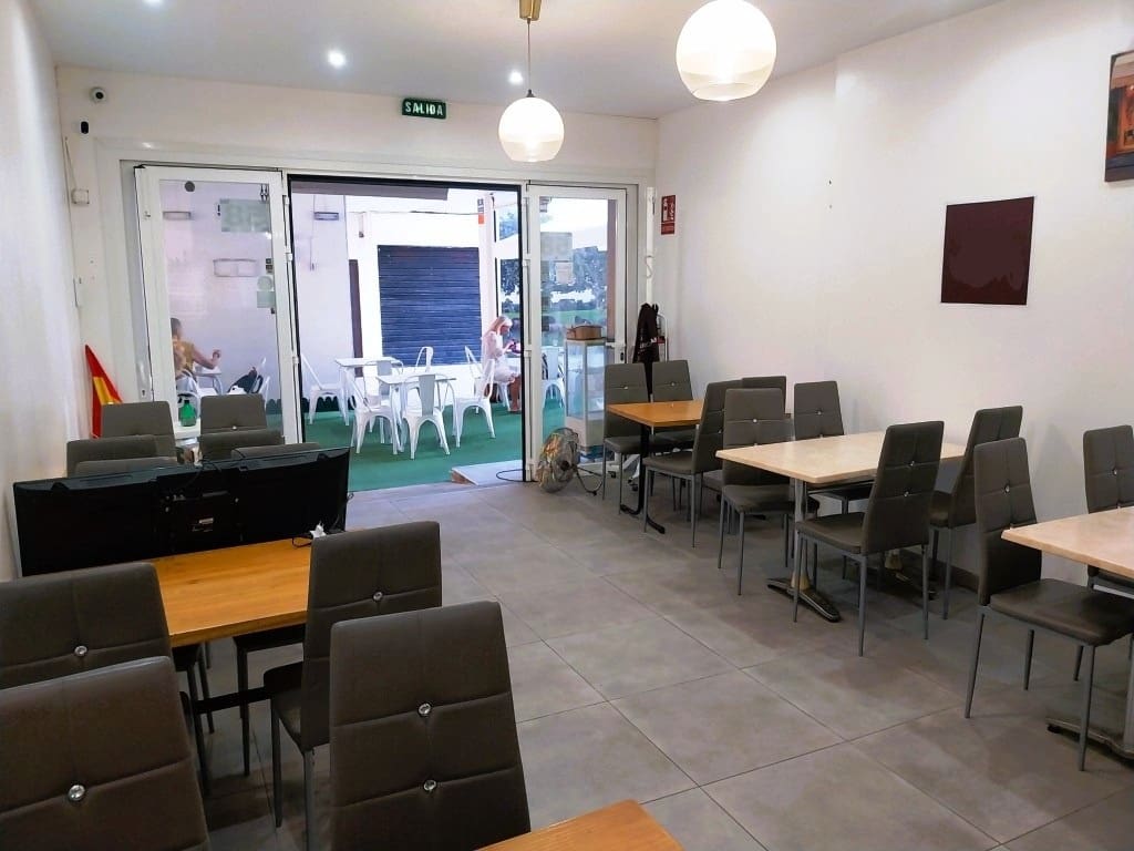 Restaurant/Bar for sale in Fuengirola - € 39,950 (Ref: 9487185)