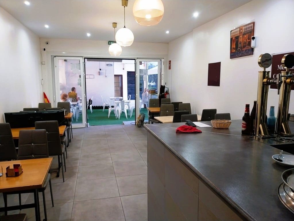 Restaurant/Bar for sale in Fuengirola - € 39,950 (Ref: 9487185)