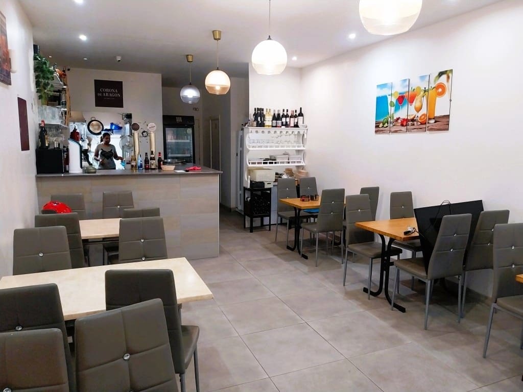 Restaurant/Bar for sale in Fuengirola - € 39,950 (Ref: 9487185)
