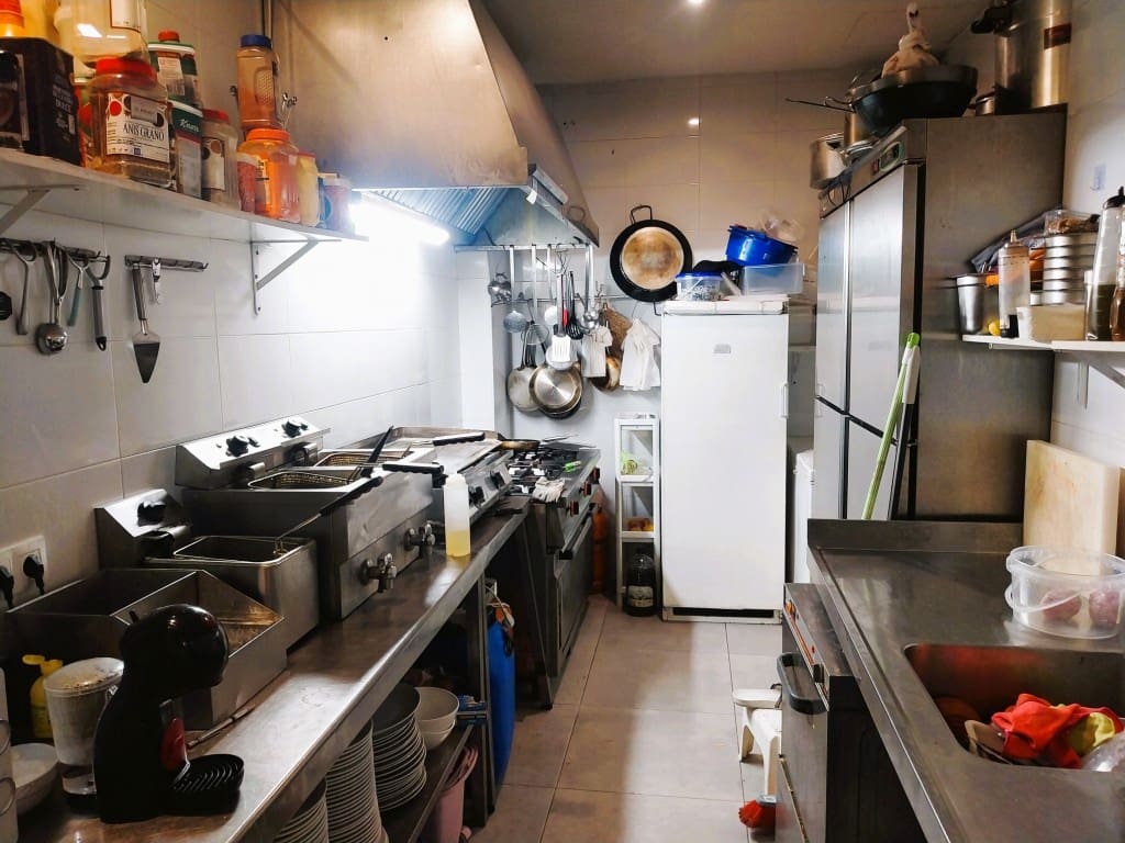 Restaurant/Bar for sale in Fuengirola - € 39,950 (Ref: 9487185)