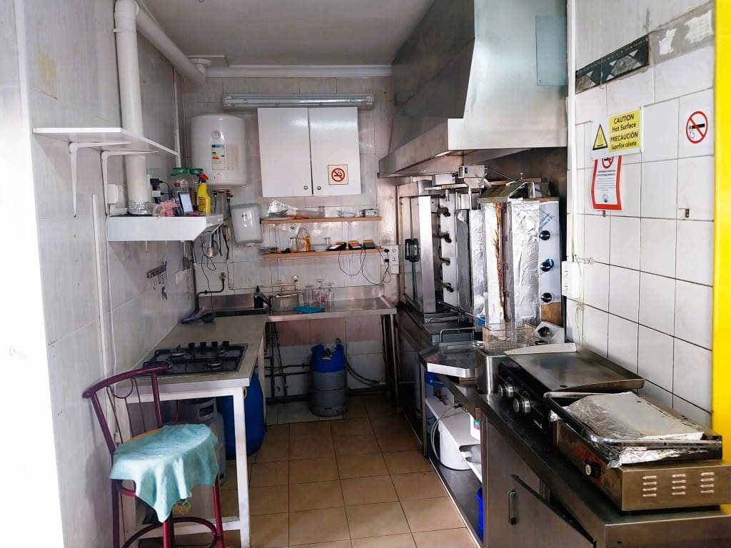 Restaurant/Bar for sale in Benalmadena - € 44,950 (Ref: 9489689)