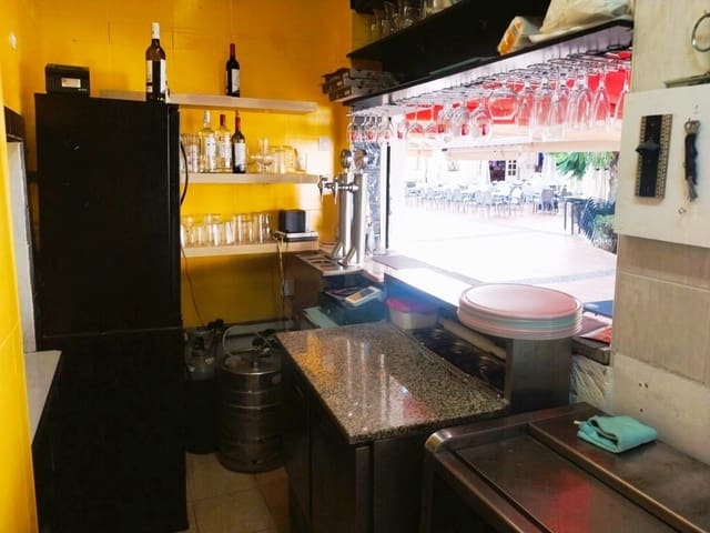 Restaurant/Bar for sale in Benalmádena - € 44,950 (Ref: 9489689)