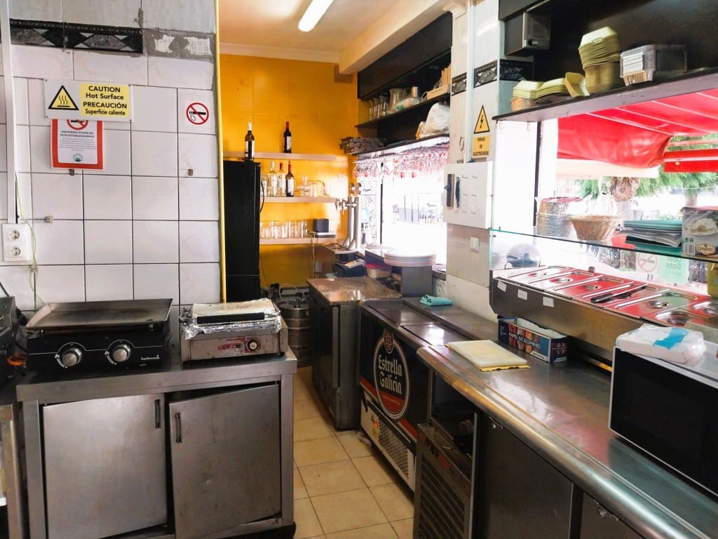 Restaurant/Bar for sale in Benalmadena - € 44,950 (Ref: 9489689)