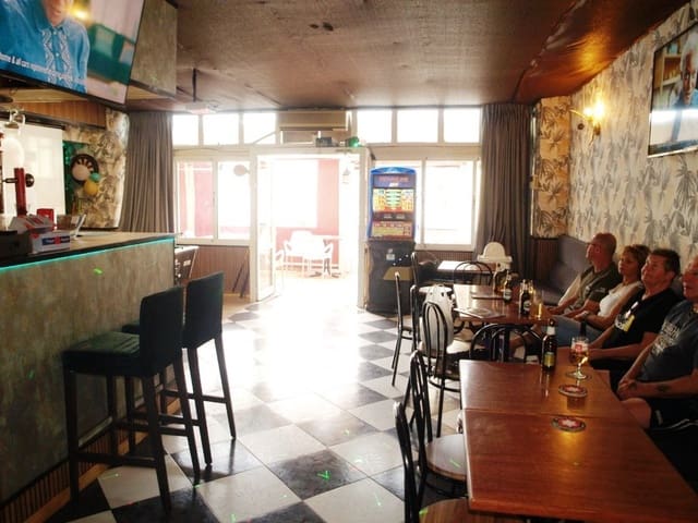 Restaurant/Bar for sale in Benalmádena - € 34,950 (Ref: 9489693)