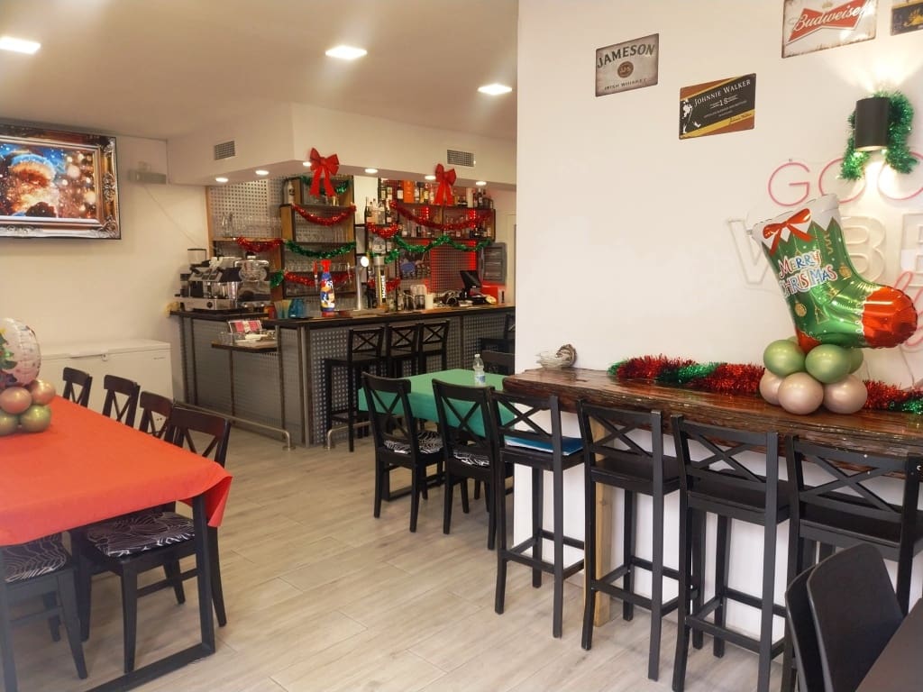 Restaurant/Bar til salgs i Benalmadena - € 34 950 (Ref: 9489745)