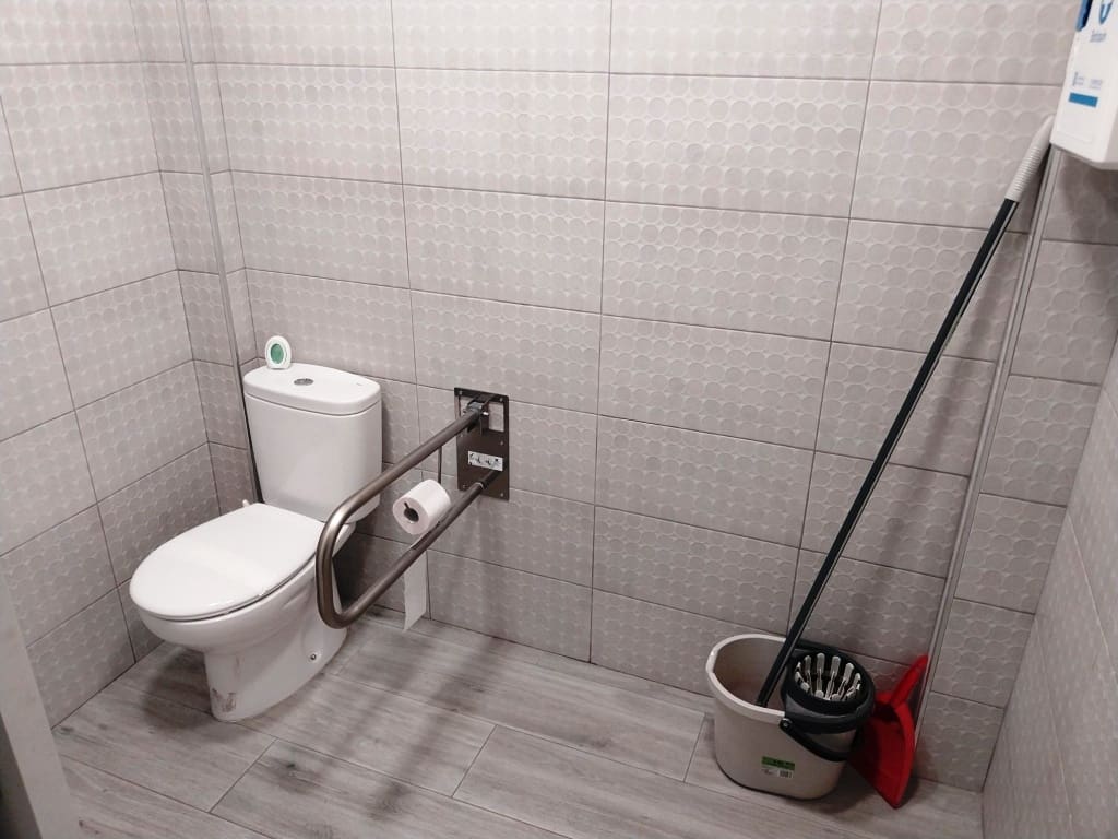 Restaurant/Bar til salgs i Benalmadena - € 34 950 (Ref: 9489745)