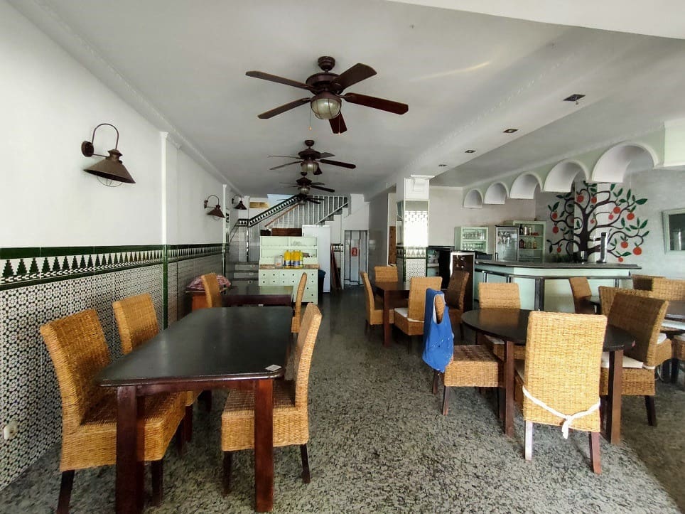 Restaurant/Bar for sale in Benalmadena - € 39,950 (Ref: 9489748)