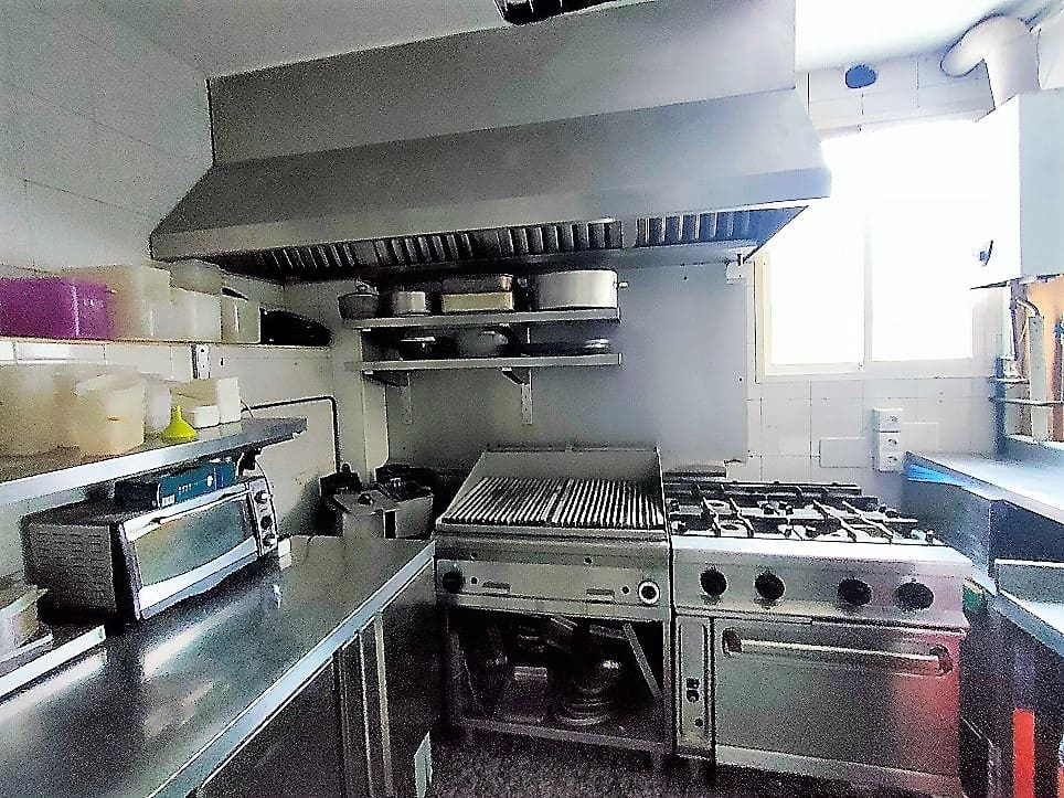 Restaurant/Bar for sale in Benalmadena - € 39,950 (Ref: 9489748)