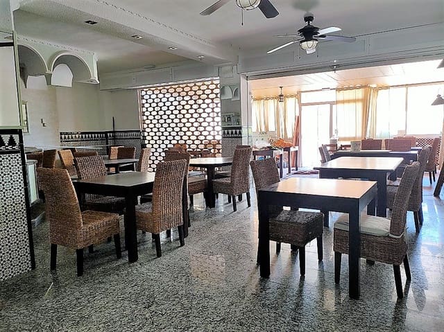 Restaurant/Bar for sale in Benalmádena - € 39,950 (Ref: 9489748)