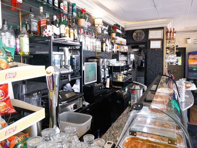 Restaurant/Bar for sale in Benalmádena - € 59,950 (Ref: 9489749)