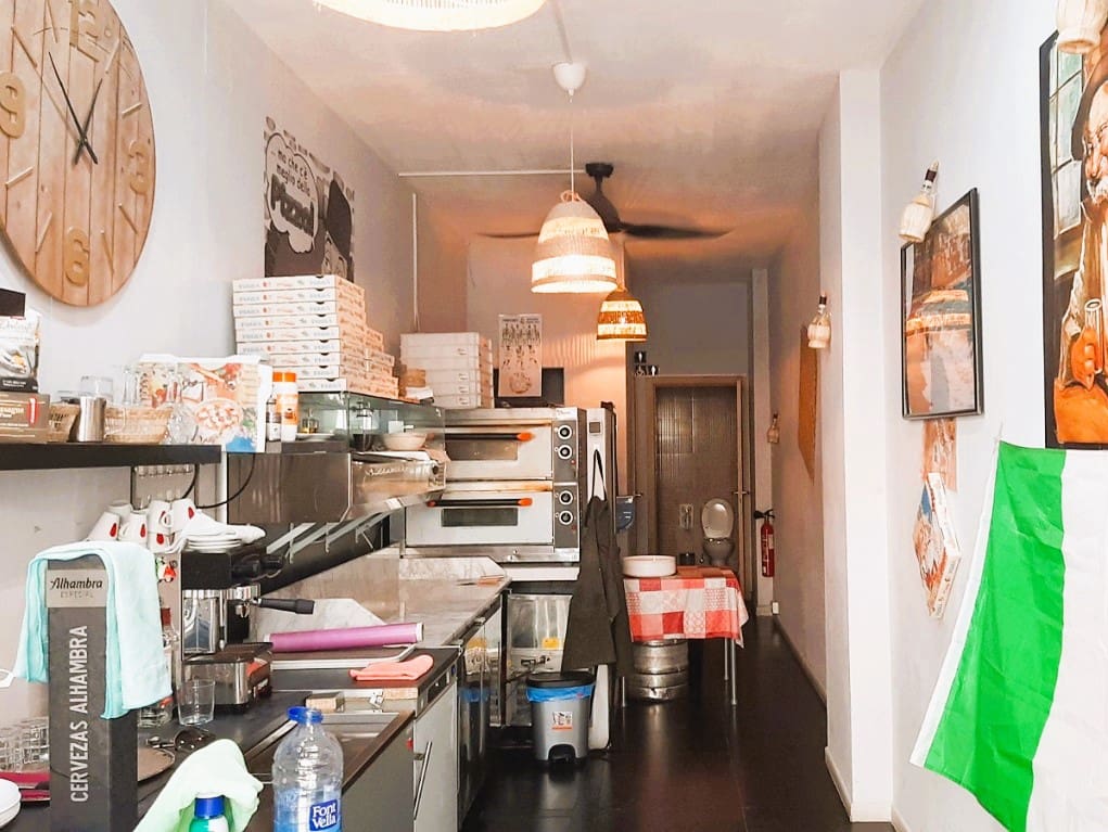 Restaurant/Bar til salgs i Torremolinos - € 19 950 (Ref: 9489886)