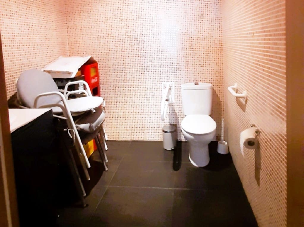 Restaurant/Bar til salgs i Torremolinos - € 19 950 (Ref: 9489886)