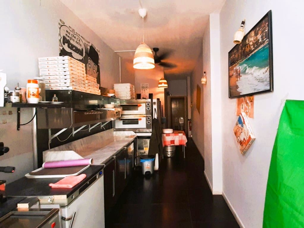 Restaurant/Bar til salgs i Torremolinos - € 19 950 (Ref: 9489886)