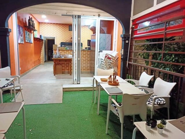 Ravintola/baari myytävänä paikassa Torremolinos - 19 950 € (Ref: 9489892)