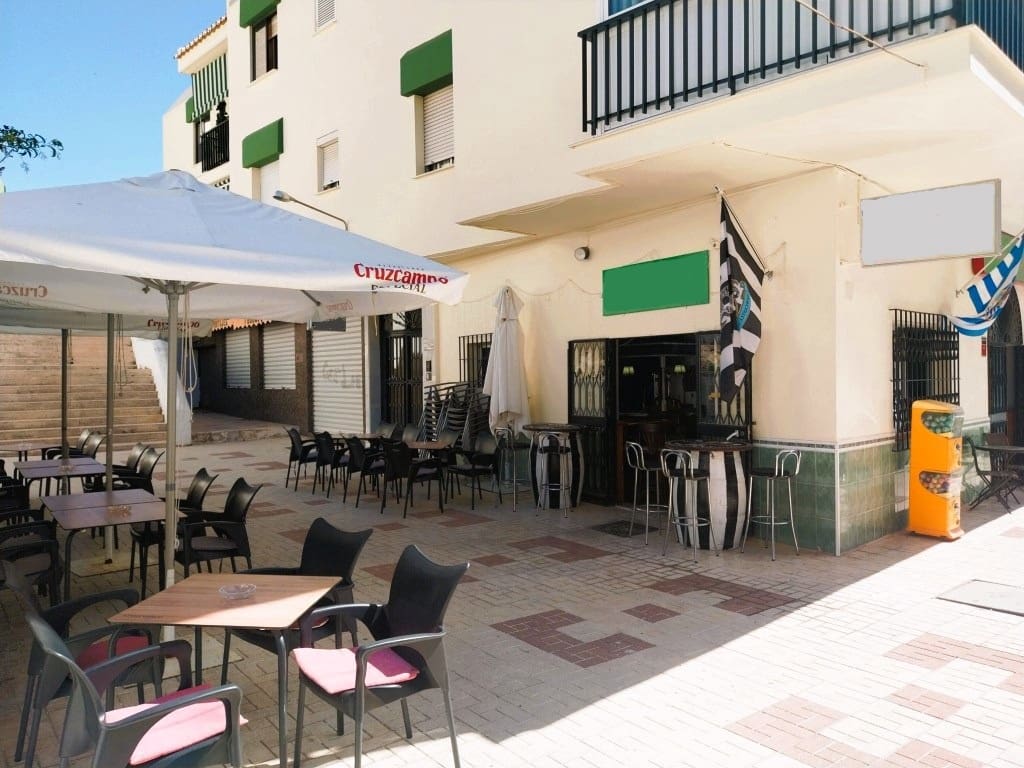 Ravintola/baari myytävänä paikassa Torremolinos - 32 950 € (Ref: 9489897)