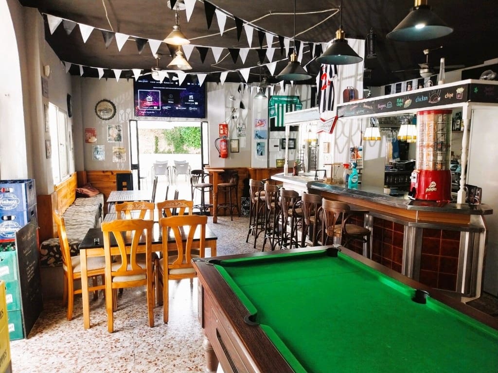 Ravintola/baari myytävänä paikassa Torremolinos - 32 950 € (Ref: 9489897)