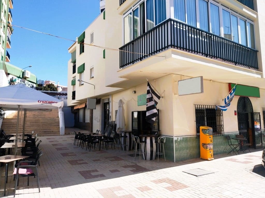 Ravintola/baari myytävänä paikassa Torremolinos - 32 950 € (Ref: 9489897)