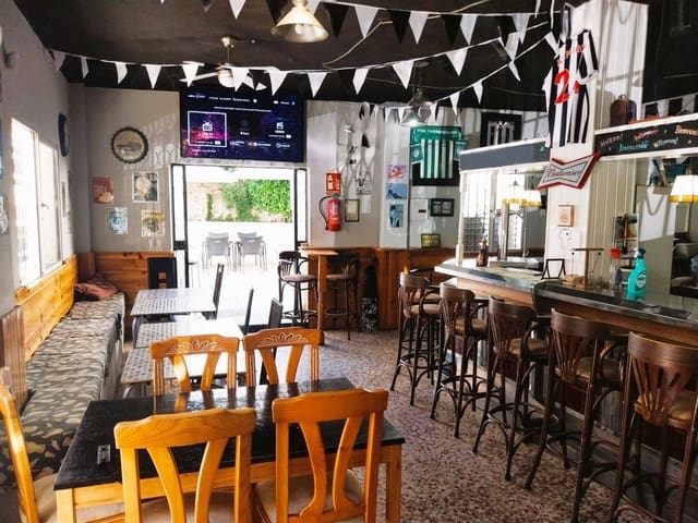 Ravintola/baari myytävänä paikassa Torremolinos - 32 950 € (Ref: 9489897)