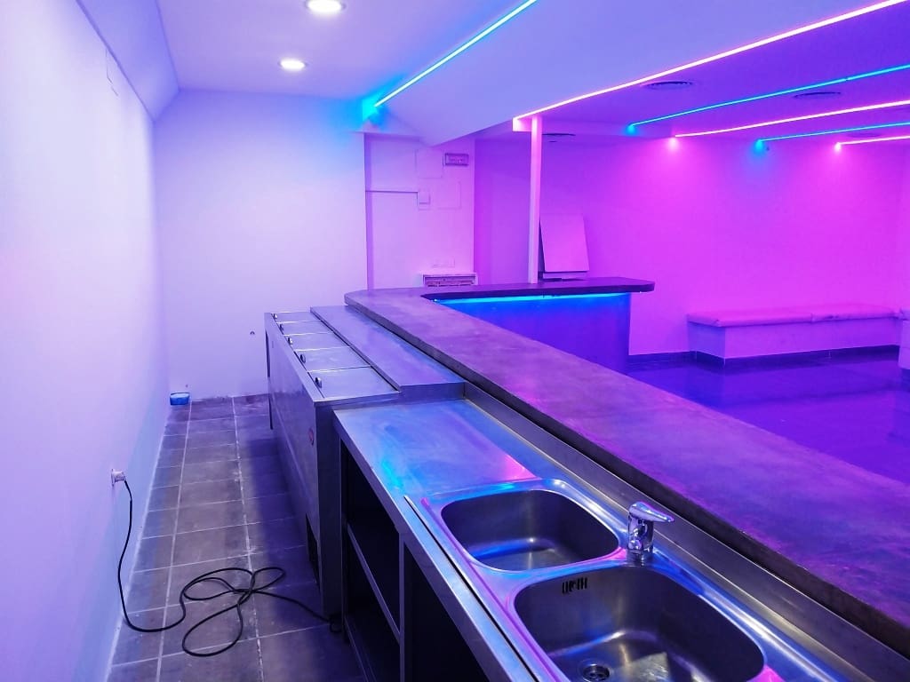 Ravintola/baari myytävänä paikassa Torremolinos - 34 950 € (Ref: 9489941)