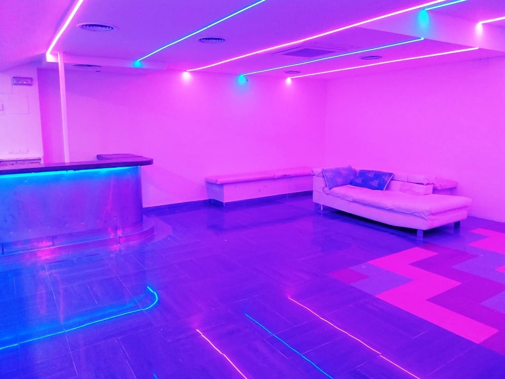 Ravintola/baari myytävänä paikassa Torremolinos - 34 950 € (Ref: 9489941)