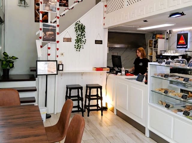 Ravintola/baari myytävänä paikassa Torremolinos - 34 950 € (Ref: 9489943)