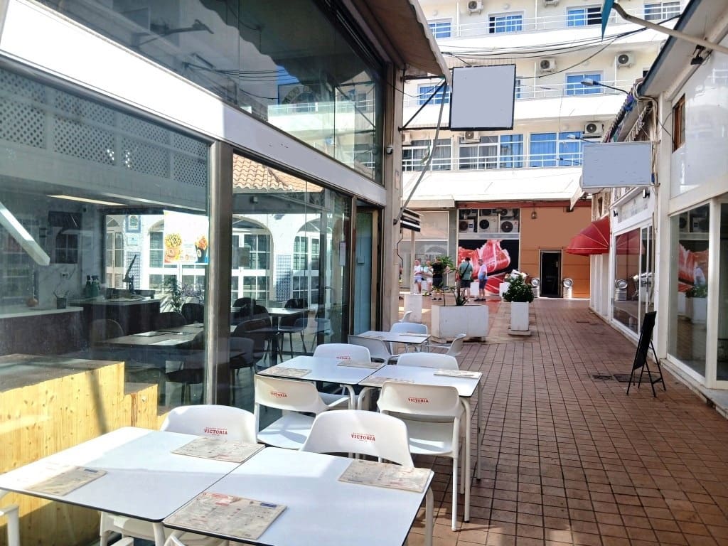 Restaurant/Bar til salgs i Torremolinos - € 32 950 (Ref: 9489943)