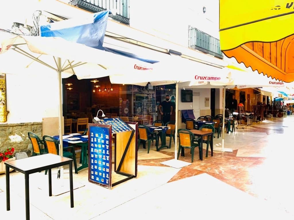Ravintola/baari myytävänä paikassa Torremolinos - 99 950 € (Ref: 9489947)