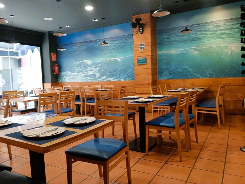 Ravintola/baari myytävänä paikassa Torremolinos - 99 950 € (Ref: 9489947)