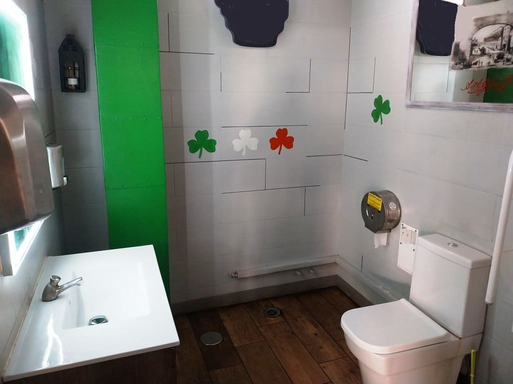 Ravintola/baari myytävänä paikassa Torremolinos - 160 000 € (Ref: 9489948)