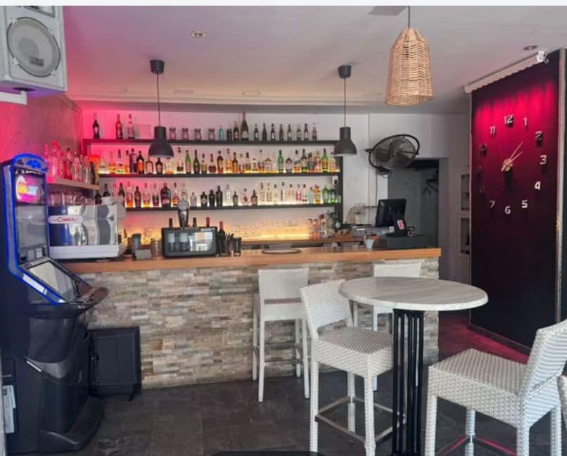 Restaurant/Bar for sale in Mijas Costa - € 26,950 (Ref: 9491656)
