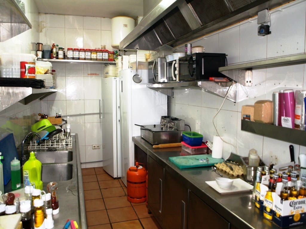 Restaurant/Bar for sale in Mijas Costa - € 26,950 (Ref: 9491656)