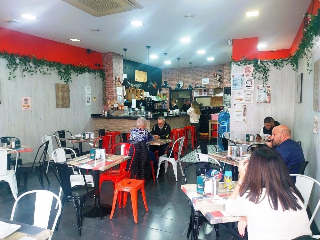 Ravintola/baari myytävänä paikassa Mijas - 44 950 € (Ref: 9491670)