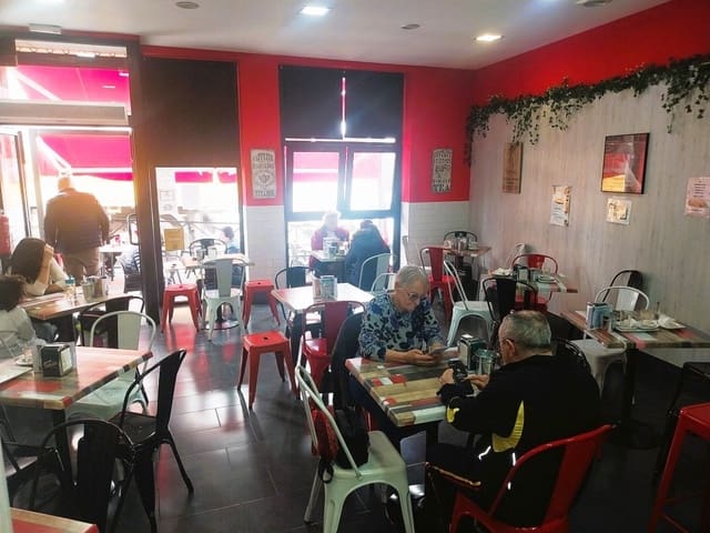 Ravintola/baari myytävänä paikassa Mijas - 44 950 € (Ref: 9491670)