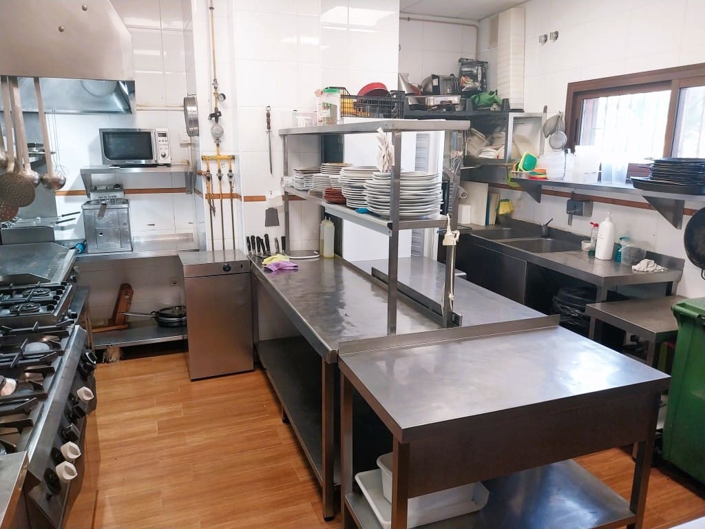 Ravintola/baari myytävänä paikassa La Cala de Mijas - 59 950 € (Ref: 9491685)