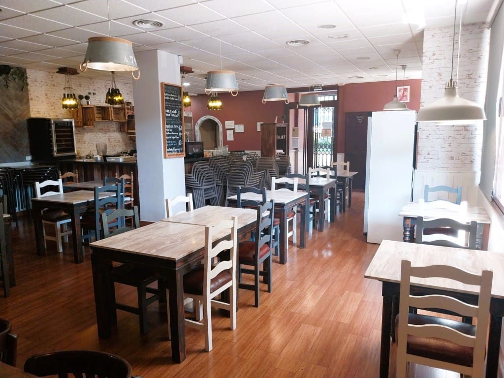 Ravintola/baari myytävänä paikassa La Cala de Mijas - 59 950 € (Ref: 9491685)