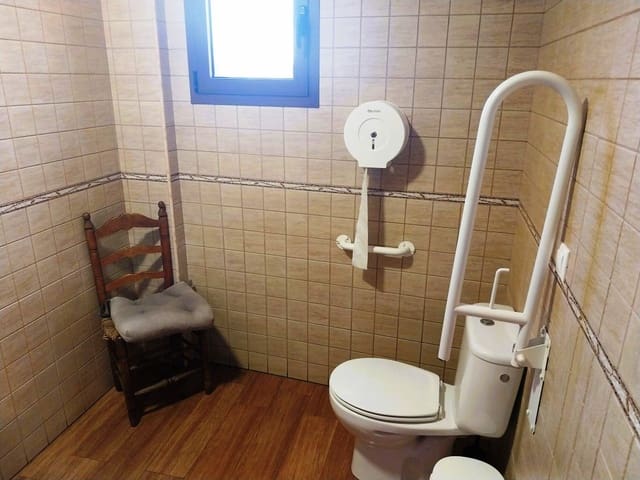 Ravintola/baari myytävänä paikassa La Cala de Mijas, Mijas - 59 950 € (Ref: 9491685)