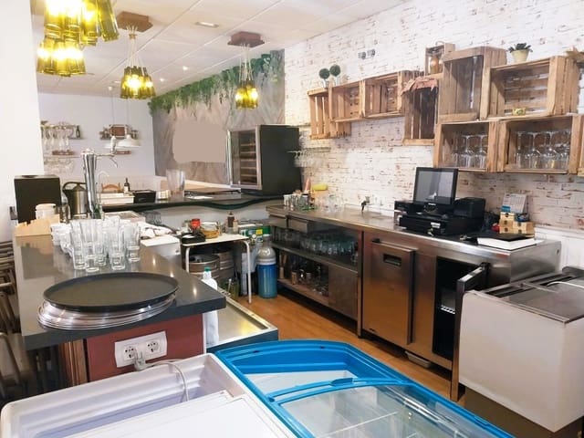 Ravintola/baari myytävänä paikassa La Cala de Mijas, Mijas - 59 950 € (Ref: 9491685)