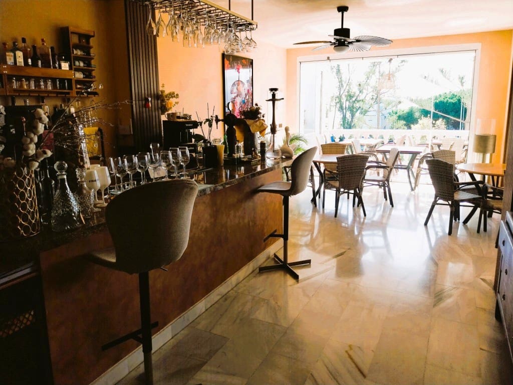 Ravintola/baari myytävänä paikassa Calahonda - 69 950 € (Ref: 9491715)