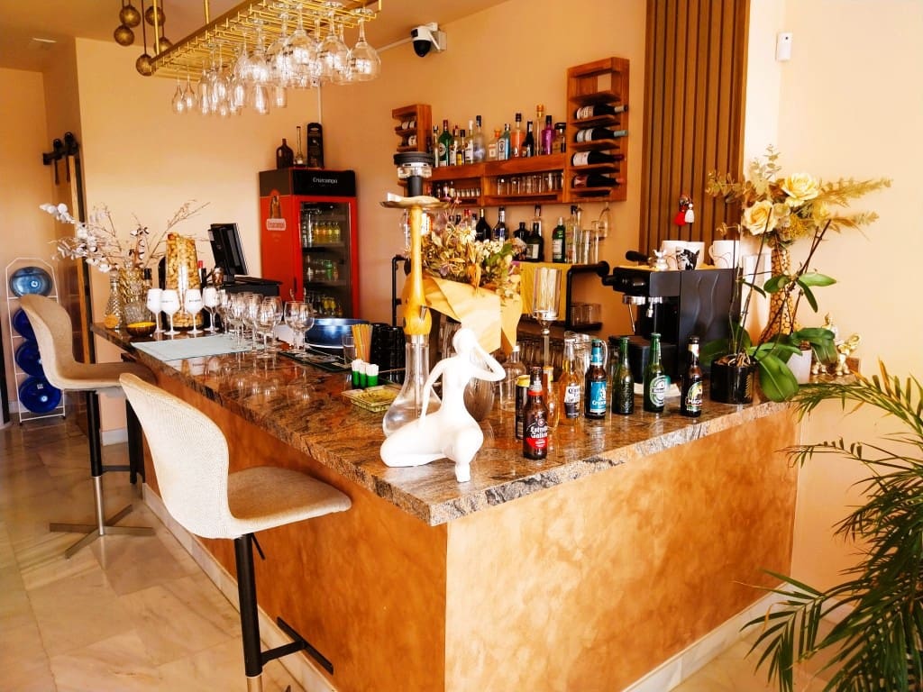 Ravintola/baari myytävänä paikassa Calahonda - 69 950 € (Ref: 9491715)