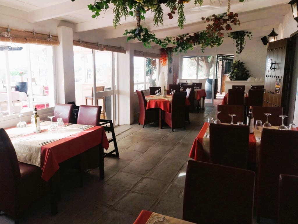 Ravintola/baari myytävänä paikassa Mijas mukana 
autotalli - 89 950 € (Ref: 9491725)