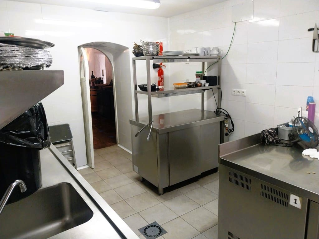 Ravintola/baari myytävänä paikassa Mijas mukana 
autotalli - 89 950 € (Ref: 9491725)