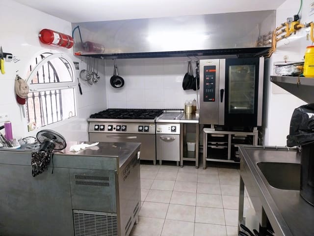 Ravintola/baari myytävänä paikassa Mijas mukana 
autotalli - 89 950 € (Ref: 9491725)