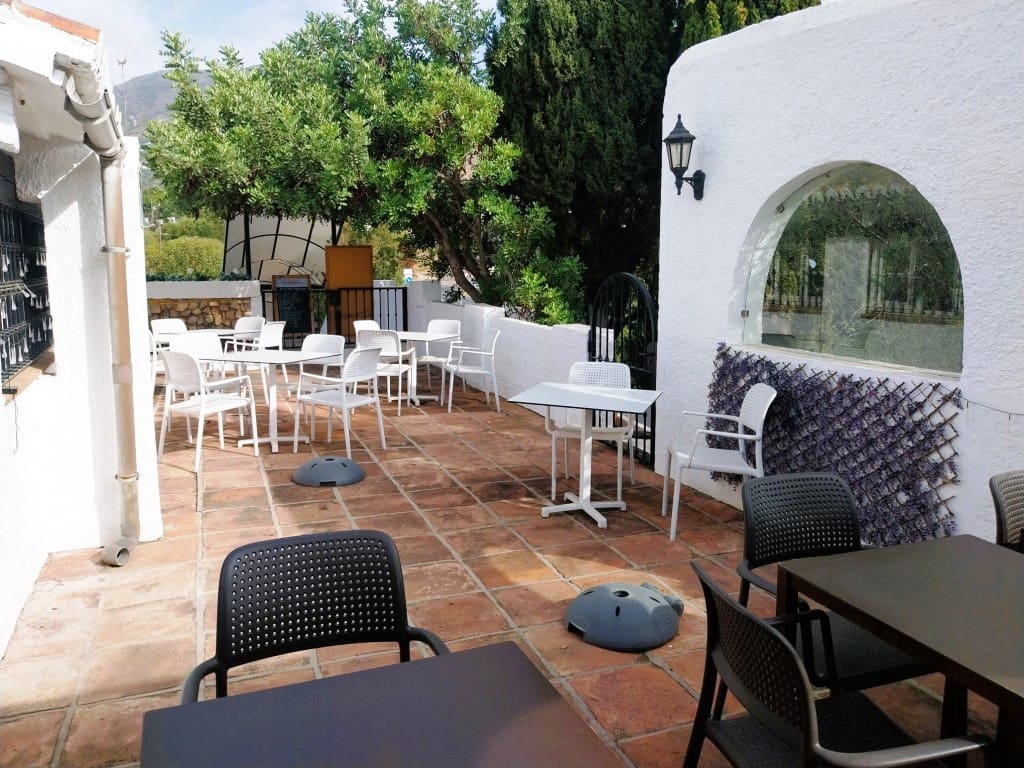 Ravintola/baari myytävänä paikassa Mijas mukana 
autotalli - 89 950 € (Ref: 9491725)