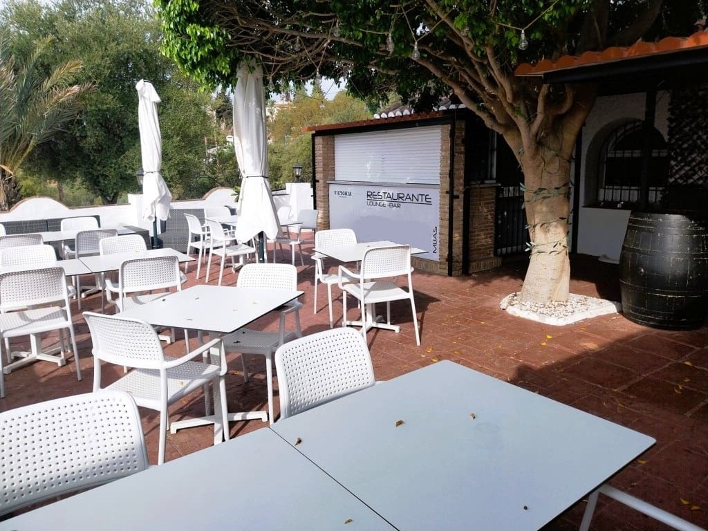 Ravintola/baari myytävänä paikassa Mijas mukana 
autotalli - 89 950 € (Ref: 9491725)