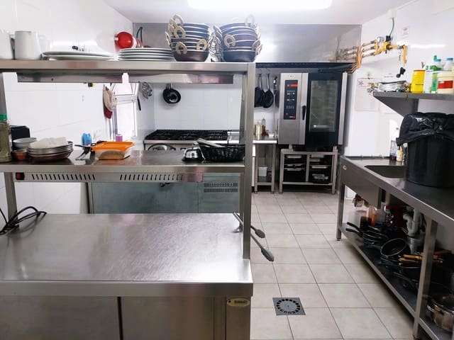 Ravintola/baari myytävänä paikassa Mijas mukana 
autotalli - 89 950 € (Ref: 9491725)