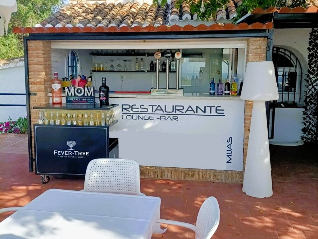 Ravintola/baari myytävänä paikassa Mijas mukana 
autotalli - 89 950 € (Ref: 9491725)