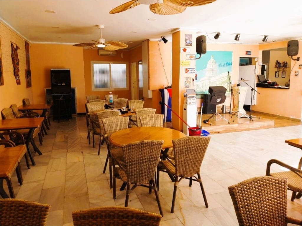 Bar/Restaurante en Calahonda en venta - 99.950 € (Ref: 9491726)