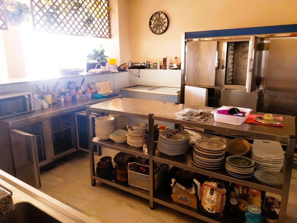 Commercial for sale in Calahonda - € 1,425,000 (Ref: 9491727)